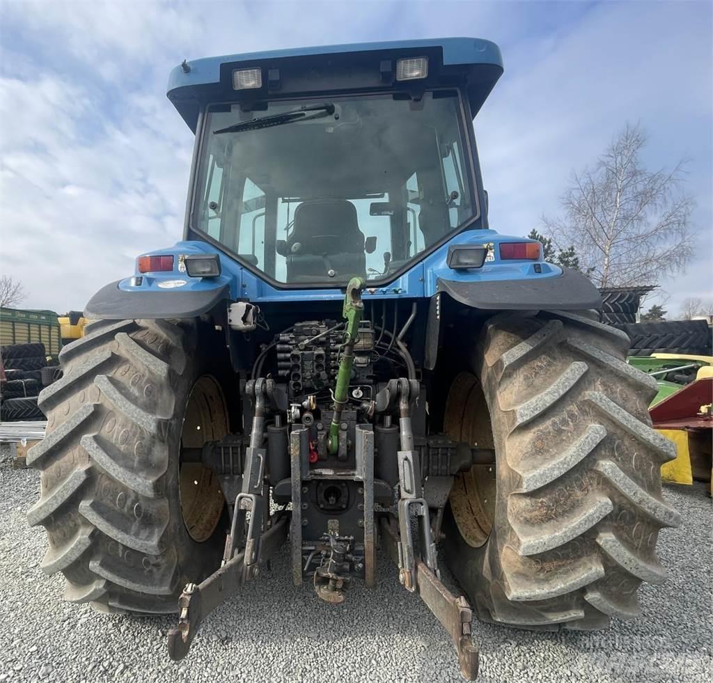 New Holland 8670 Traktoriai