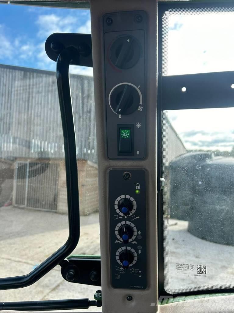 Fendt 211 Vario Traktoriai