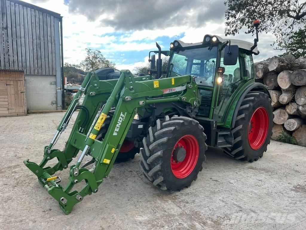 Fendt 211 Vario Traktoriai