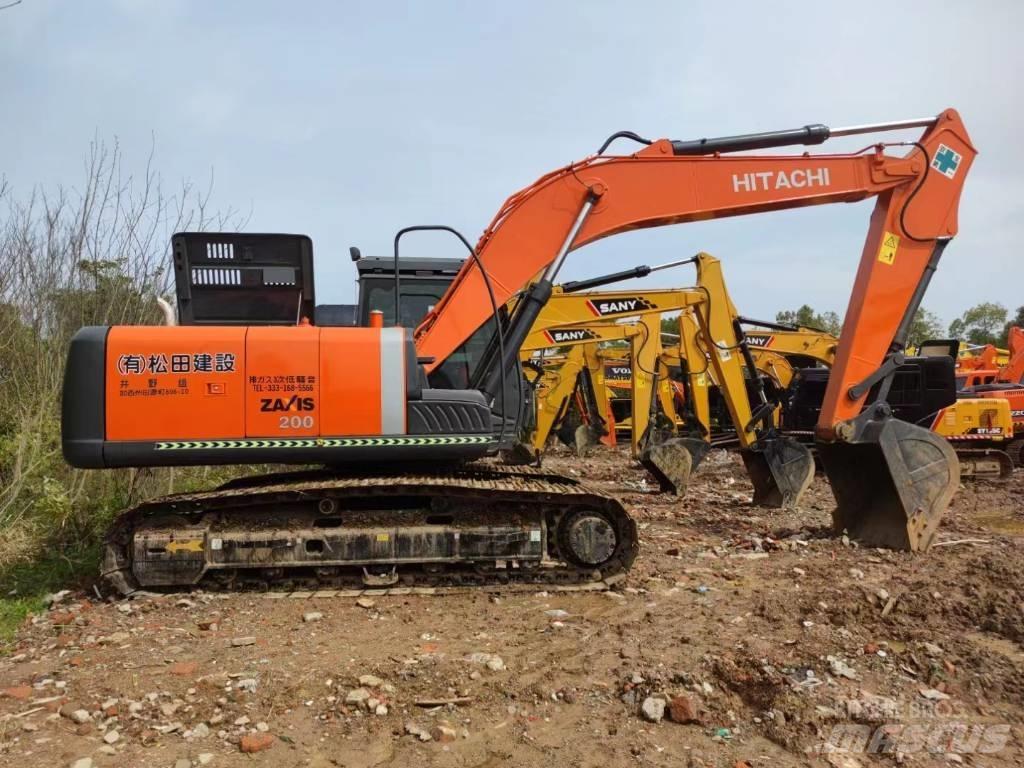 Hitachi ZX200 Vikšriniai ekskavatoriai