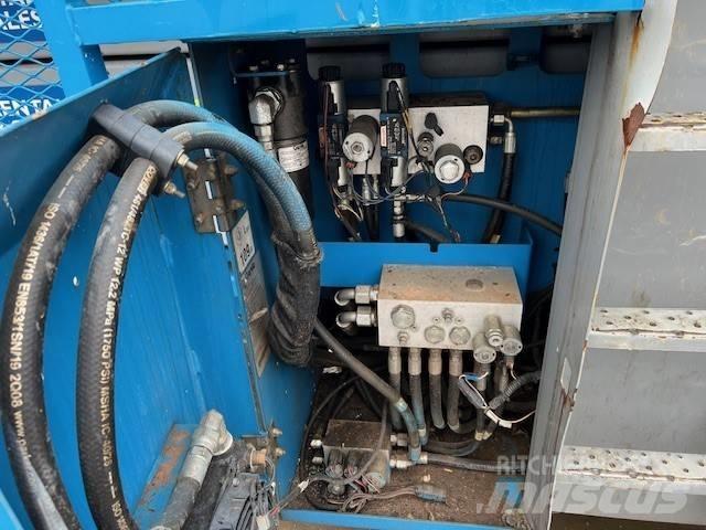 Genie GS 3390 Žirkliniai keltuvai