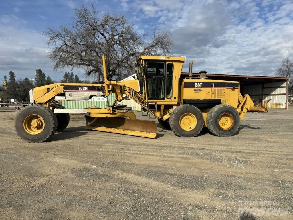 CAT 163H Greideriai