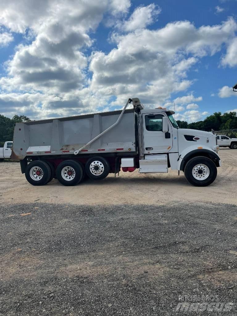 Peterbilt Dump truck Savivarčių priekabų vilkikai
