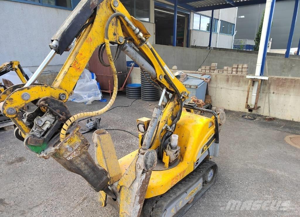 Brokk 90 Griovimo ekskavatoriai