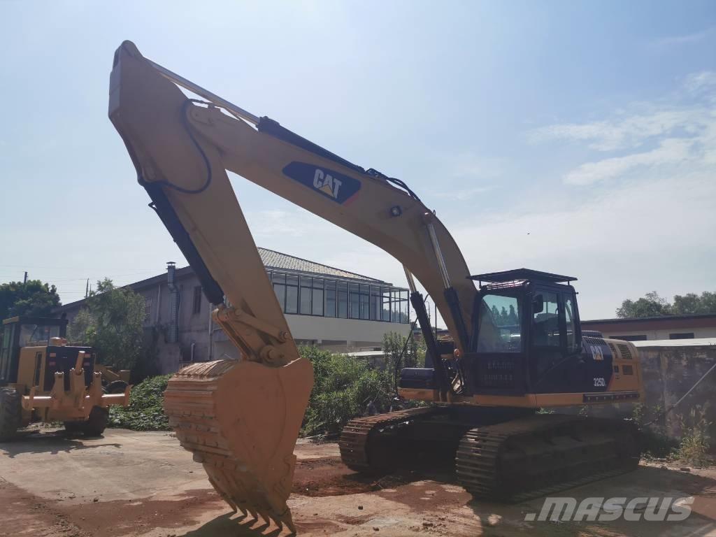 CAT 325 D L Vikšriniai ekskavatoriai
