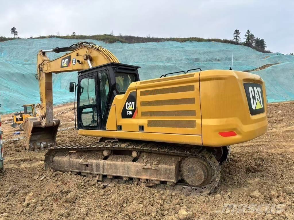 CAT 336 Vidutinės galios ekskavatoriai 7-12 t