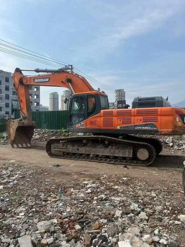 Doosan DX420LC Vikšriniai ekskavatoriai