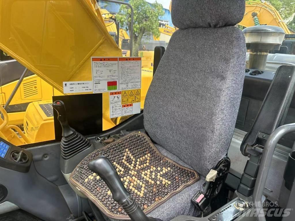 Komatsu PC 220 Vikšriniai ekskavatoriai