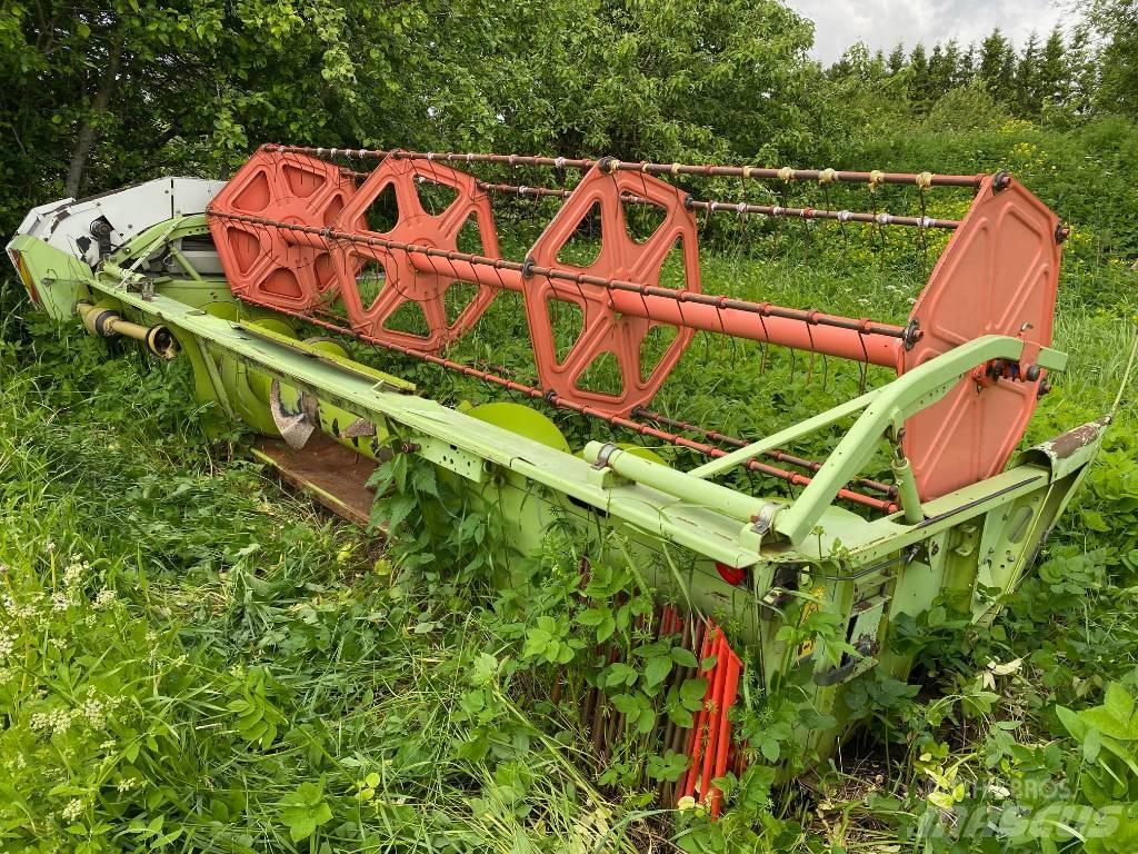 CLAAS Dominator 150 Derliaus nuėmimo kombainai