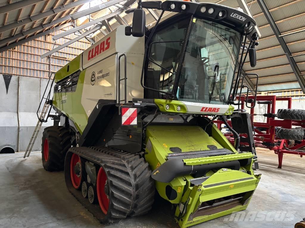 CLAAS LEXION 8800 TT Derliaus nuėmimo kombainai