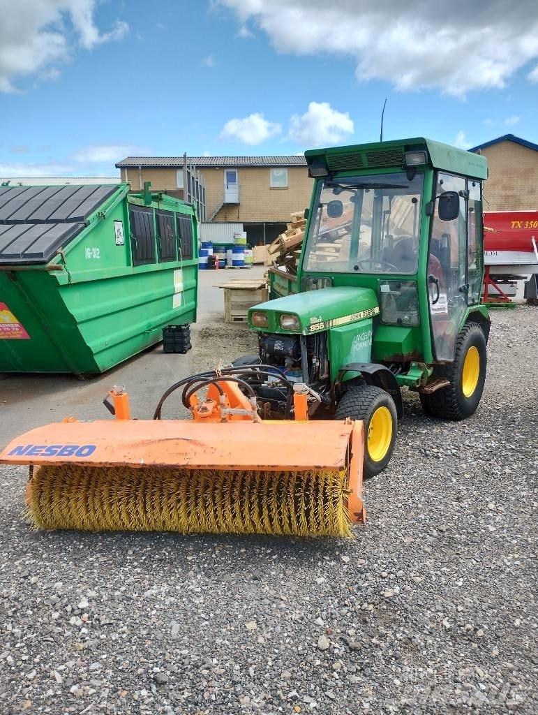 John Deere 955 Naudoti kompaktiški traktoriai