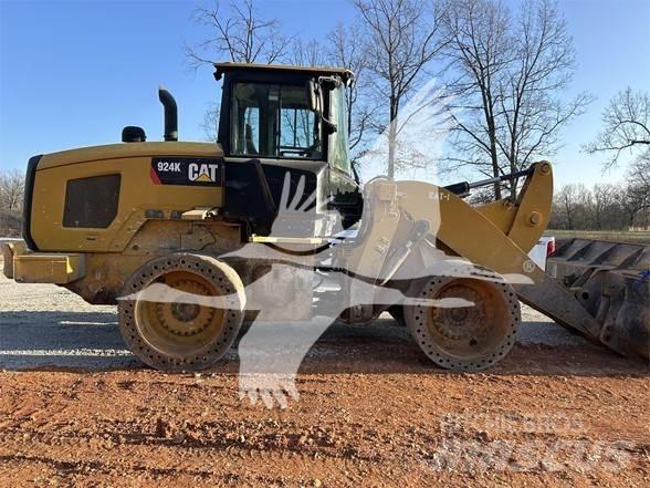 CAT 924K Naudoti ratiniai krautuvai