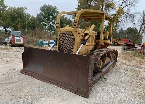 CAT D6C Vikšriniai buldozeriai