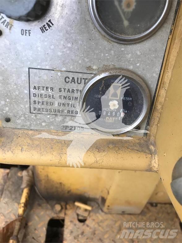 CAT D6C Vikšriniai buldozeriai