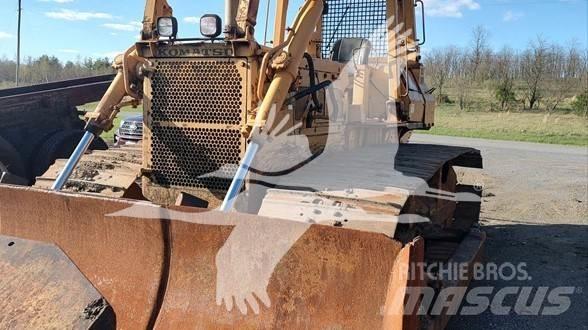 Komatsu D65P-7 Vikšriniai buldozeriai