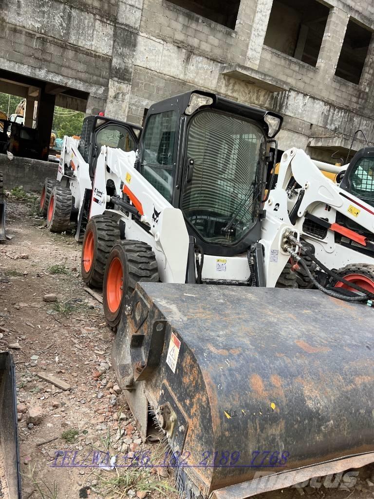 Bobcat S550 Krautuvai su šoniniu pasukimu