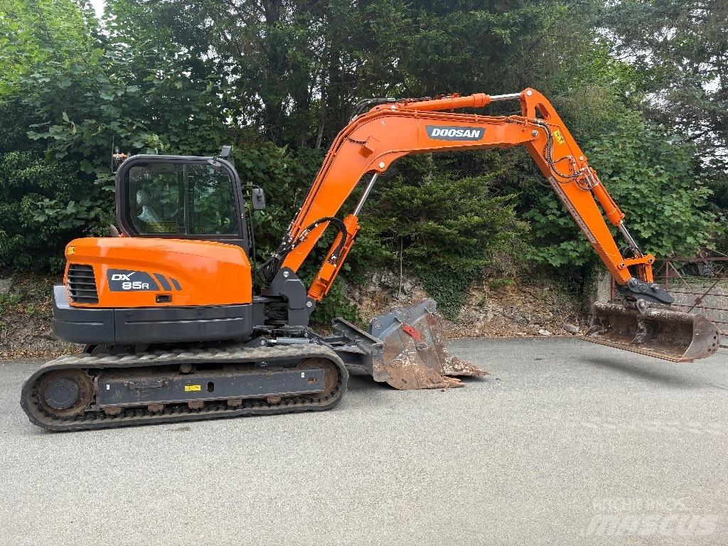 Doosan DX 85 R Vidutinės galios ekskavatoriai 7-12 t