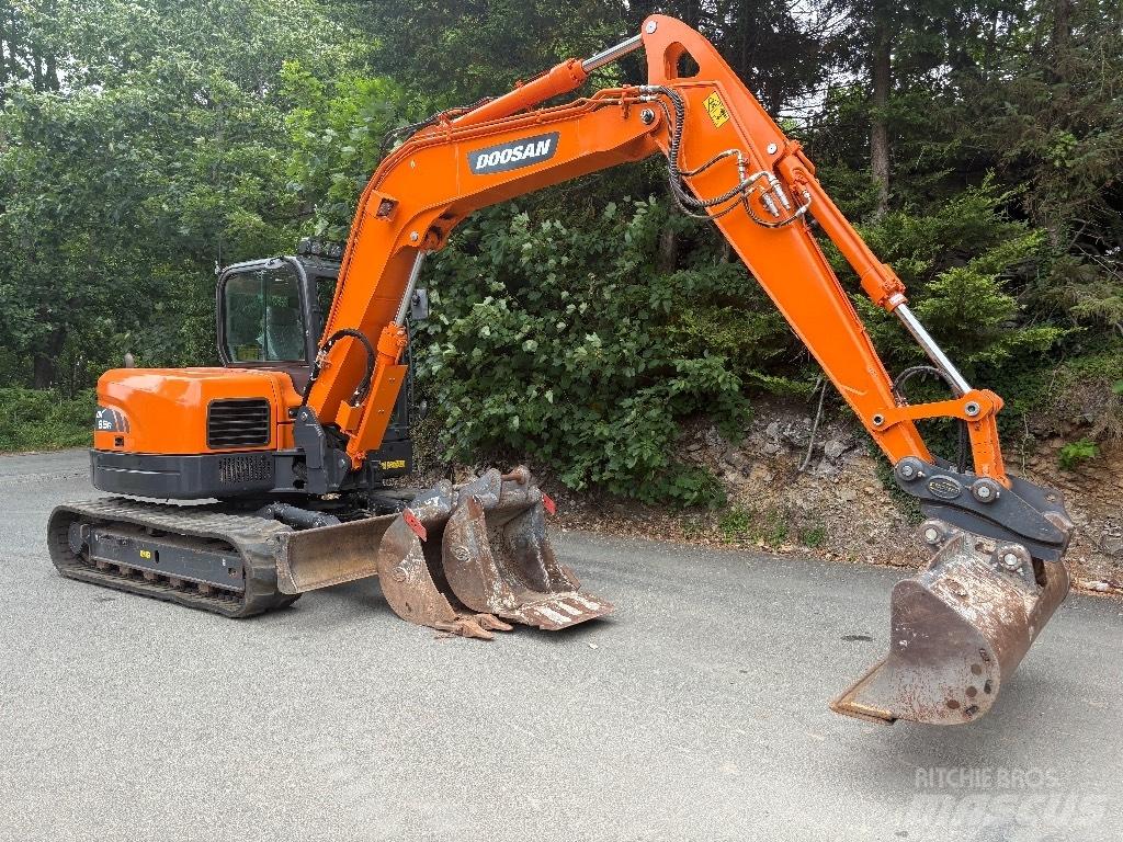 Doosan DX 85 R Vidutinės galios ekskavatoriai 7-12 t