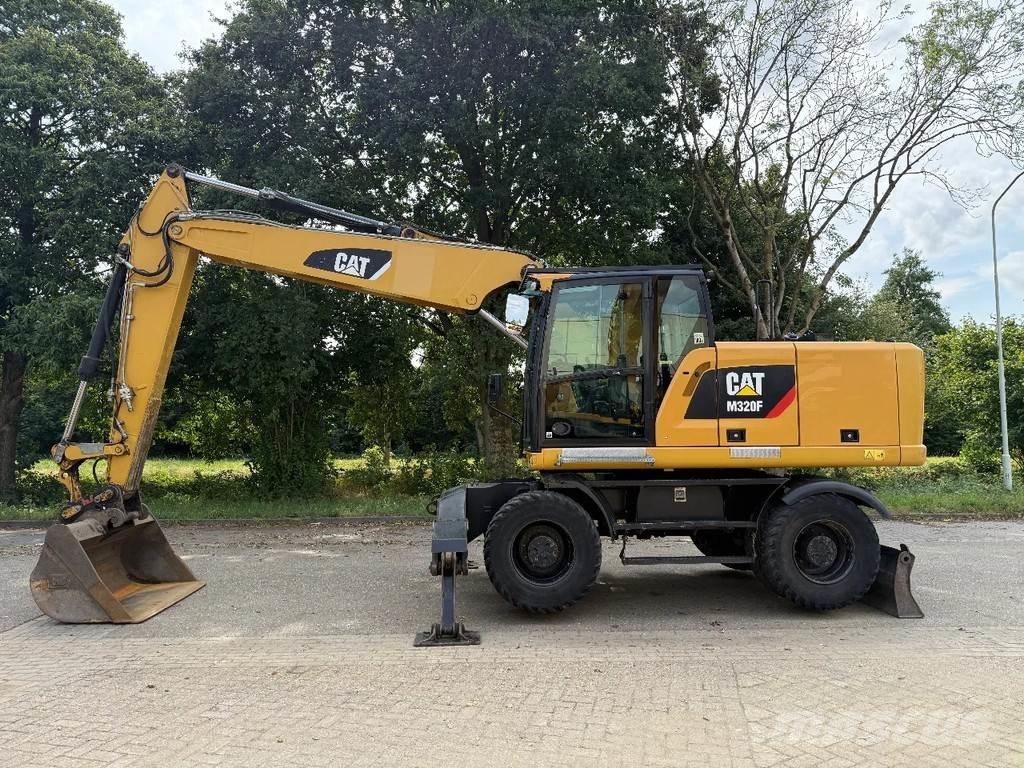 CAT M320F Ratiniai ekskavatoriai