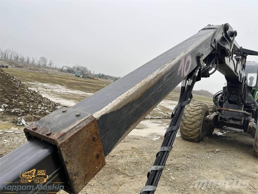 John Deere CH811 Medžių kirtimo mašinų kranai