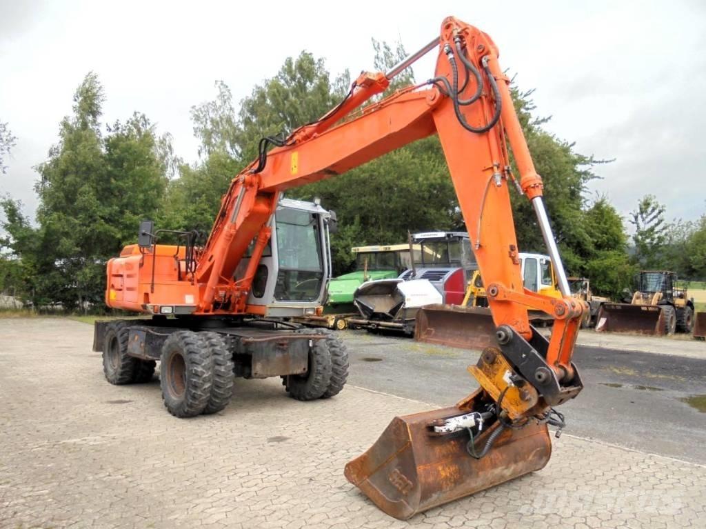 Hitachi FH 130 W-3 Ratiniai ekskavatoriai