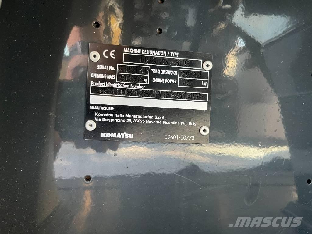 Komatsu WB 97 S-8 Ekskavatoriniai krautuvai