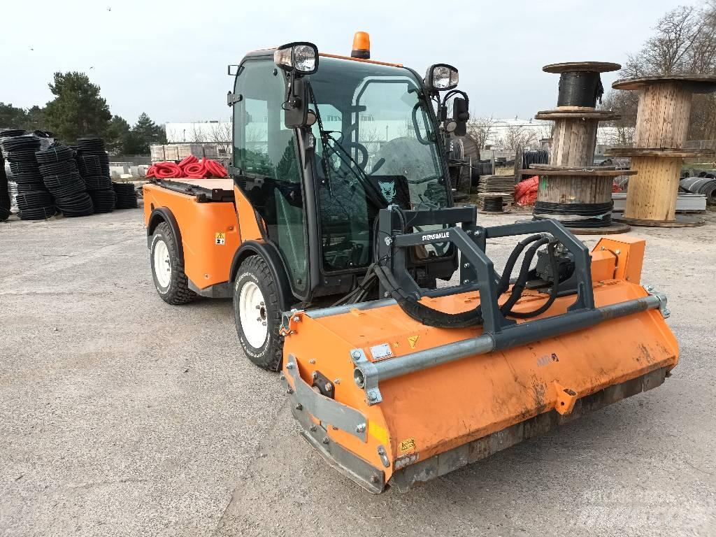 Multihog CX75 Traktoriai