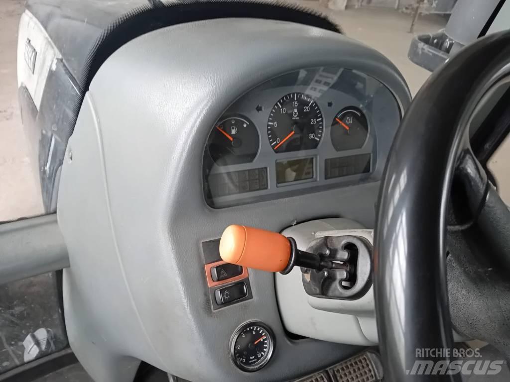 Valtra T 171 Traktoriai