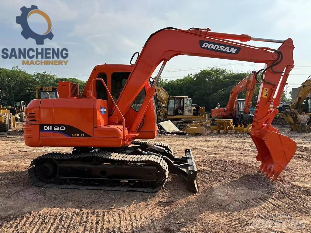 Doosan DH 80 Vidutinės galios ekskavatoriai 7-12 t