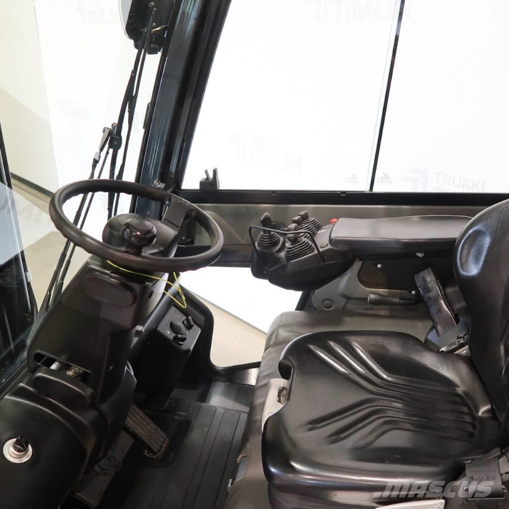 Toyota 8FBMKT30 Elektriniai šakiniai krautuvai