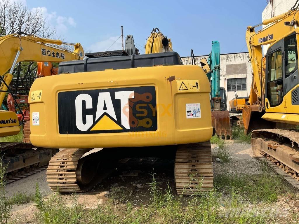 CAT 326 D2 Vikšriniai ekskavatoriai