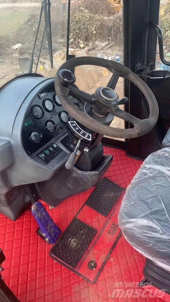 CAT 950 H Naudoti ratiniai krautuvai