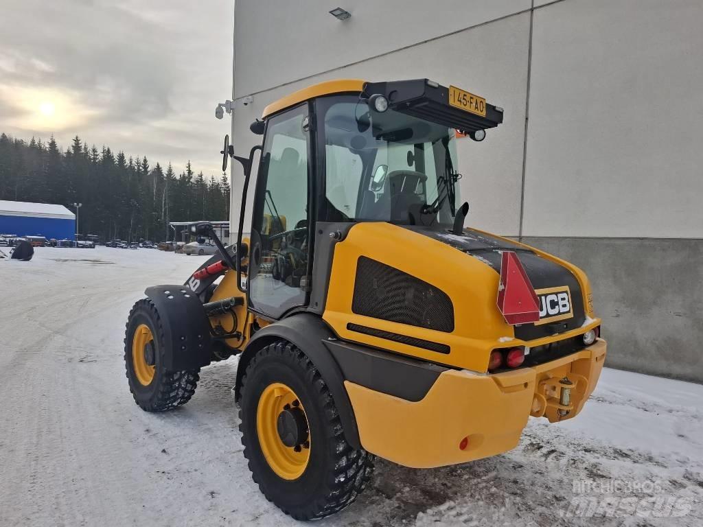 JCB 409 Naudoti ratiniai krautuvai