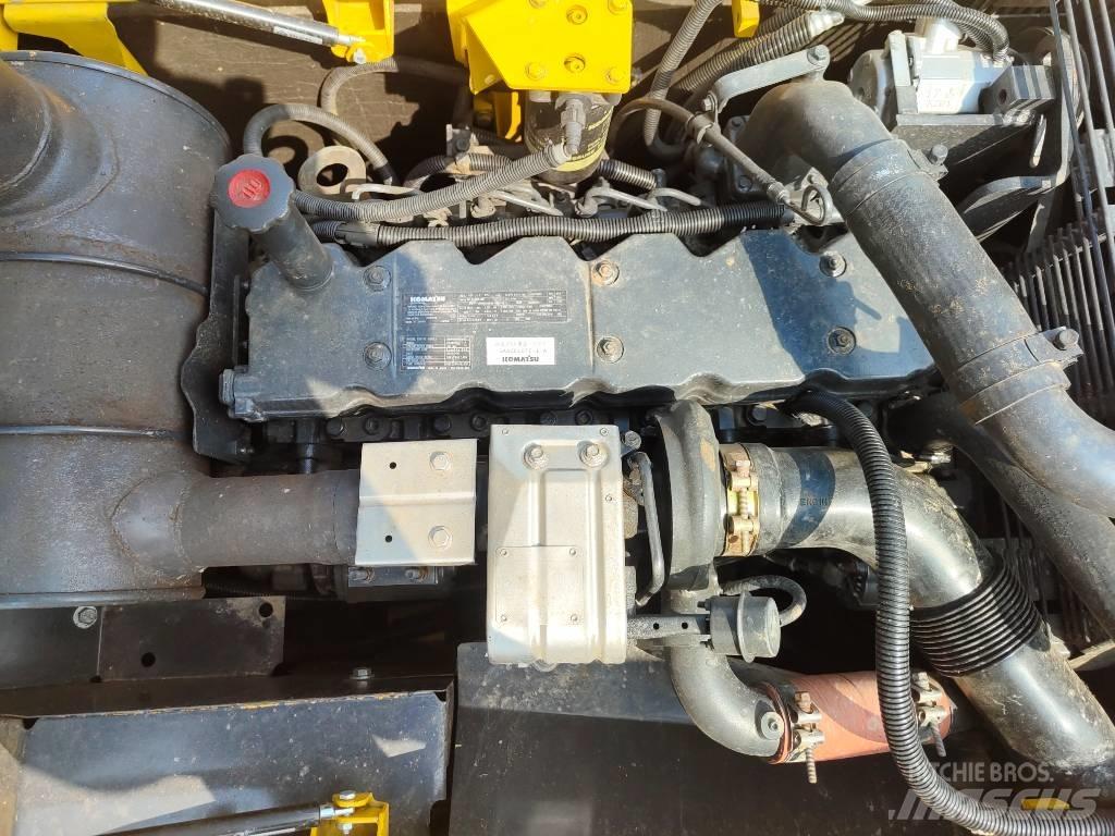 Komatsu PC 200 Vikšriniai ekskavatoriai