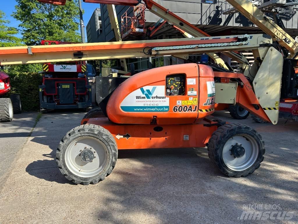JLG 600 AJ Alkūniniai keltuvai
