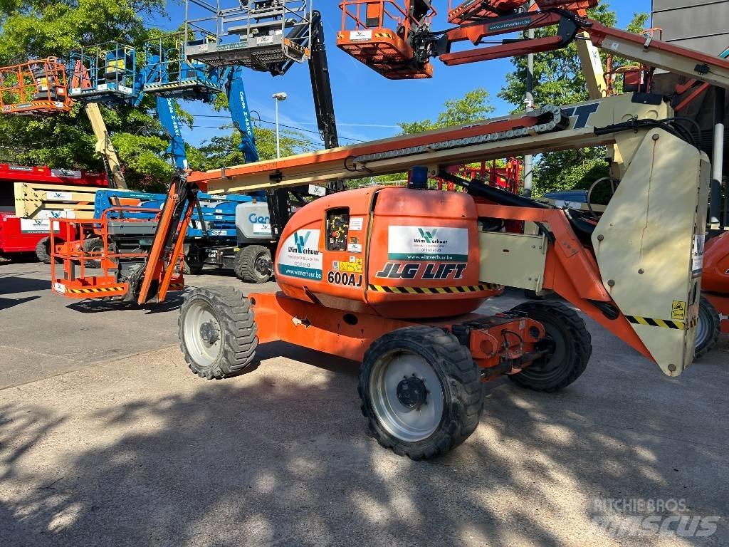 JLG 600 AJ Alkūniniai keltuvai