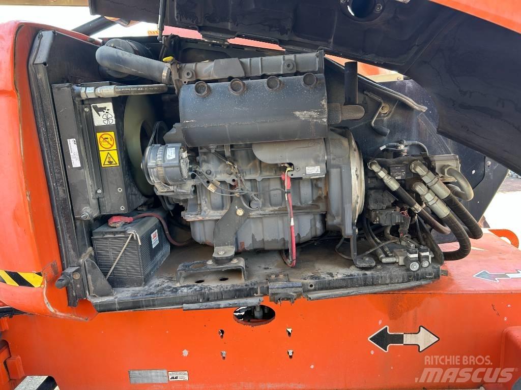 JLG 600 AJ Alkūniniai keltuvai