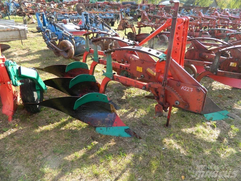 Kverneland 3 Standartiniai plūgai