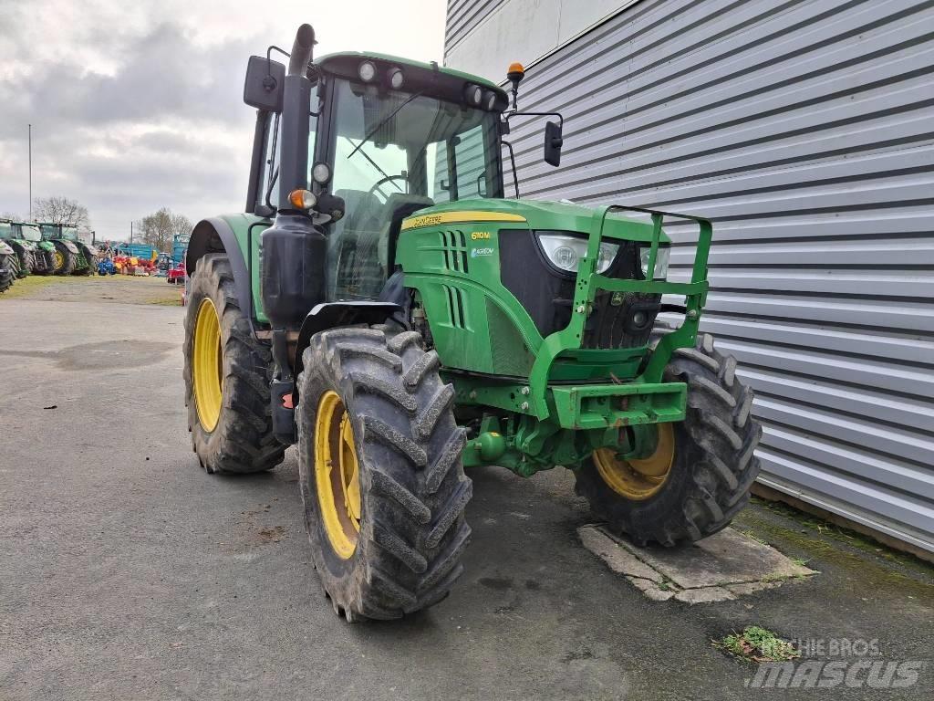 John Deere 6110M Traktoriai