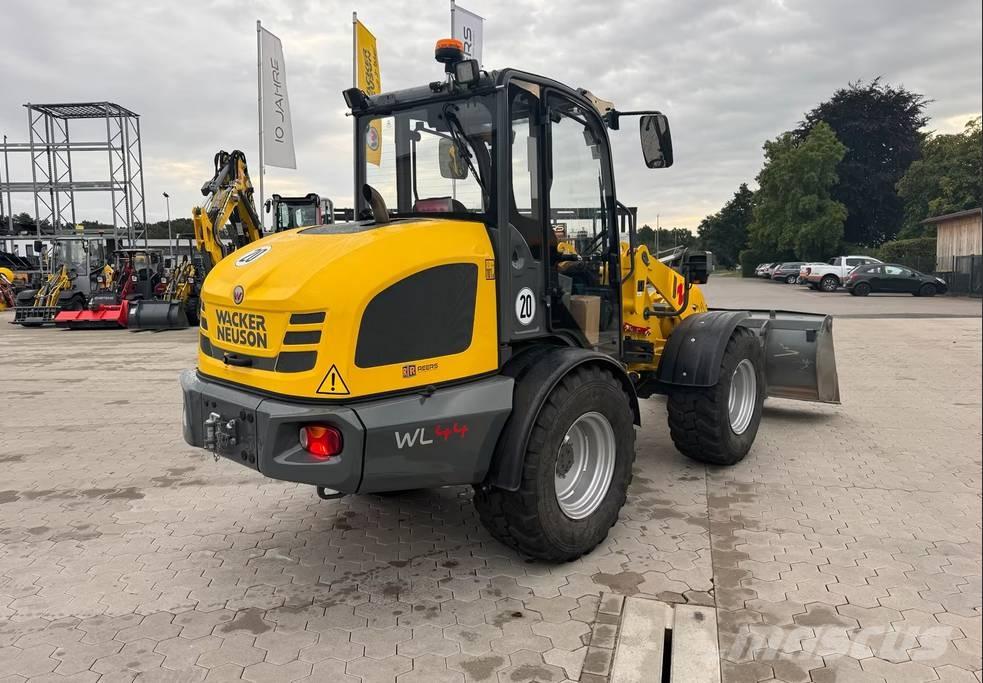 Wacker Neuson WL 44 Naudoti ratiniai krautuvai