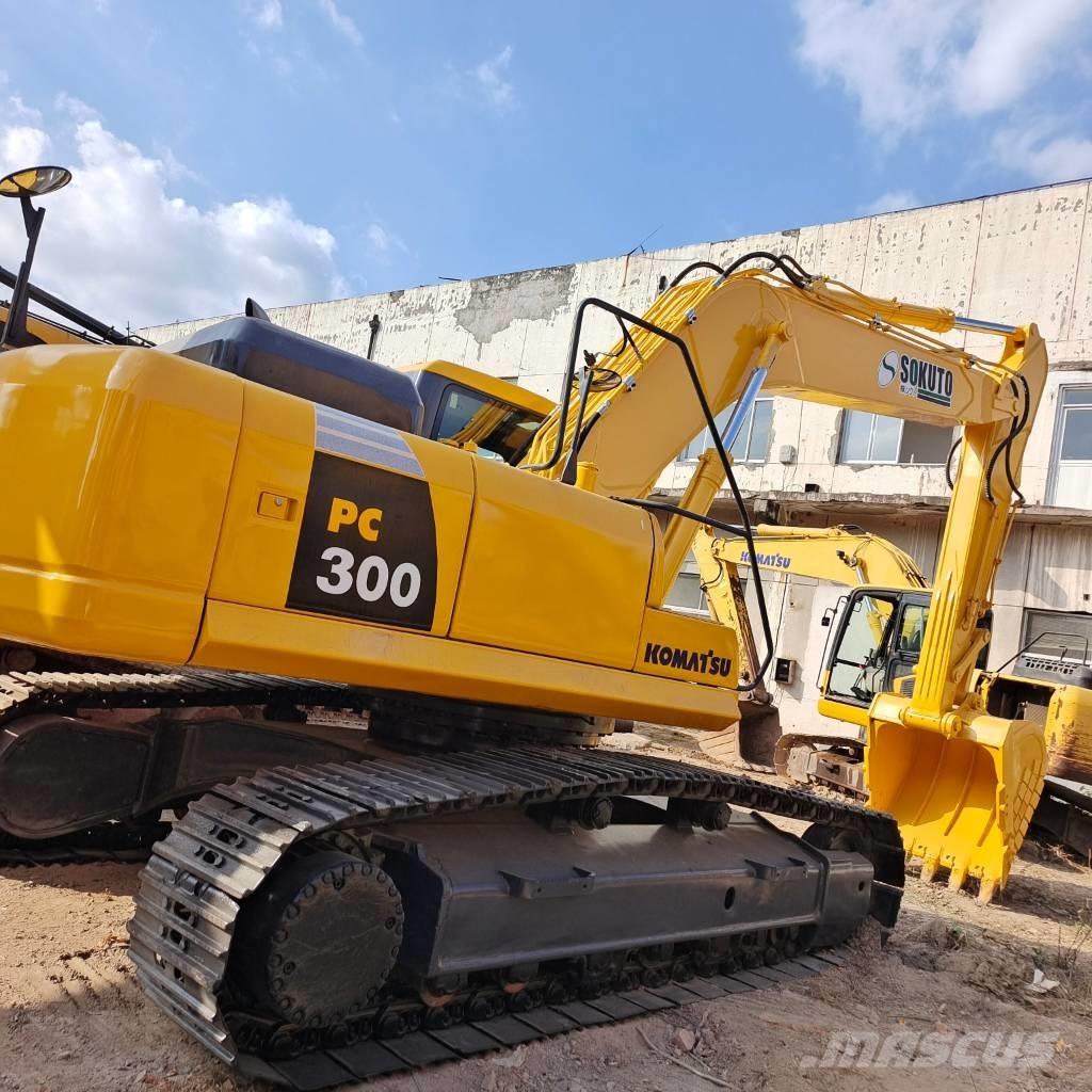 Komatsu PC 300 Vikšriniai ekskavatoriai