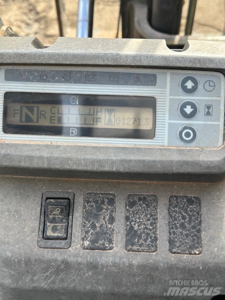 Nissan FD25 Dyzeliniai krautuvai
