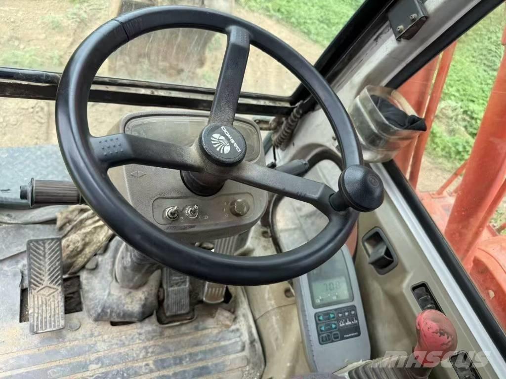 Doosan DH 150 W-7 Ratiniai ekskavatoriai