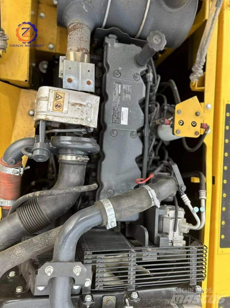 Komatsu PC 240-8 Vikšriniai ekskavatoriai