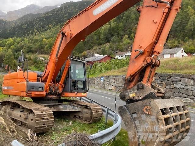 Doosan DX 225 LC-3 Vikšriniai ekskavatoriai