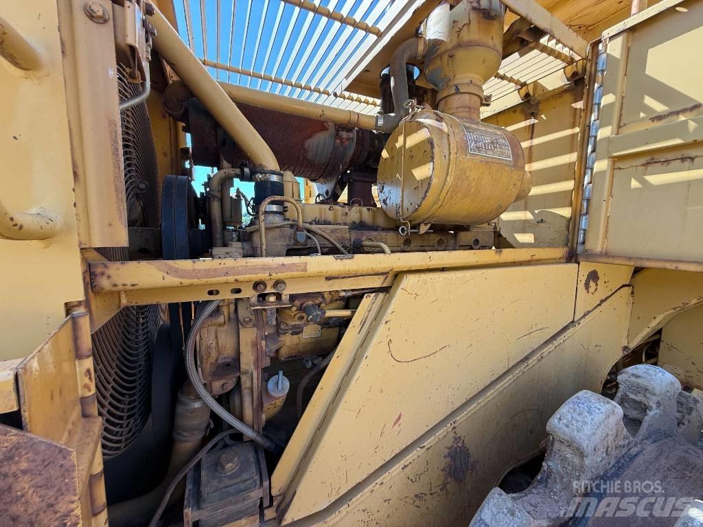 CAT 815 B Gruntiniai volai