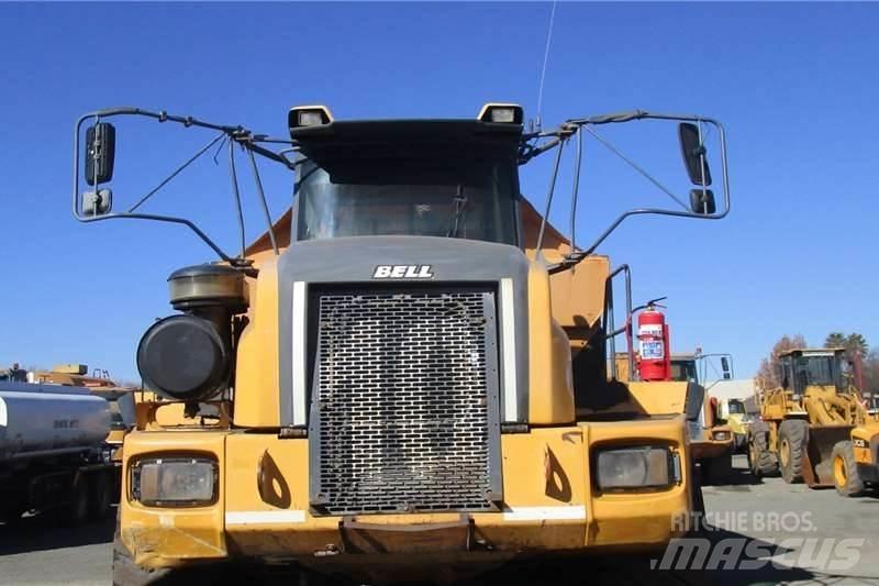 Bell B50D Karjeriniai savivarčiai