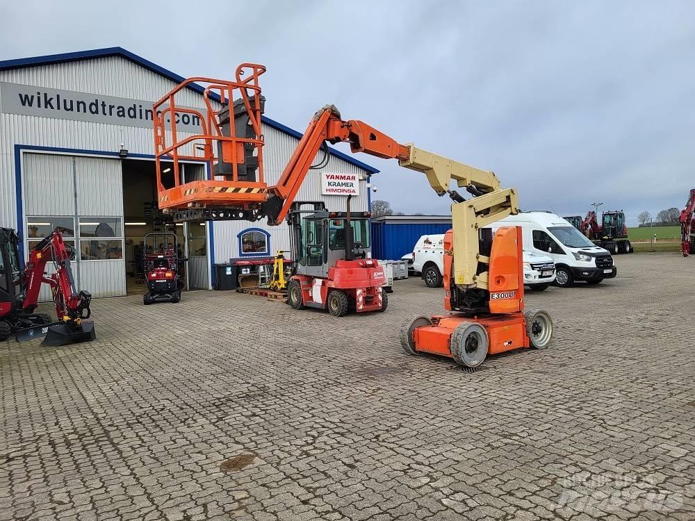 JLG E 300 AJP Alkūniniai keltuvai