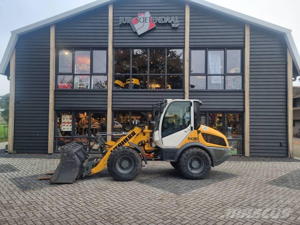 Liebherr l506c Naudoti ratiniai krautuvai