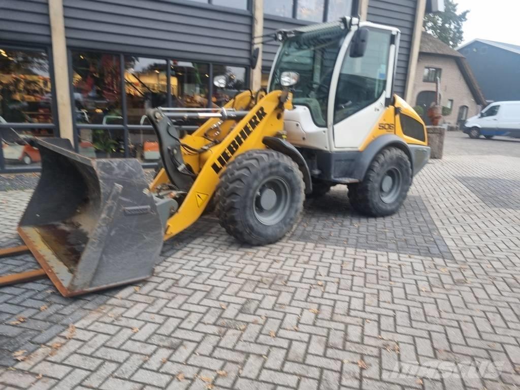 Liebherr l506c Naudoti ratiniai krautuvai